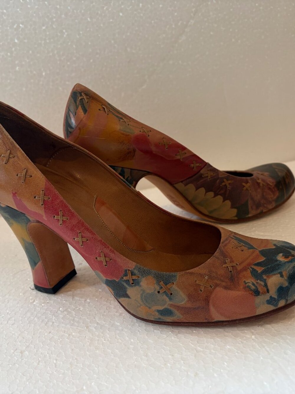 John Fluevog Heel "Daily Miracles Fortune Floral" (size 9.5)
